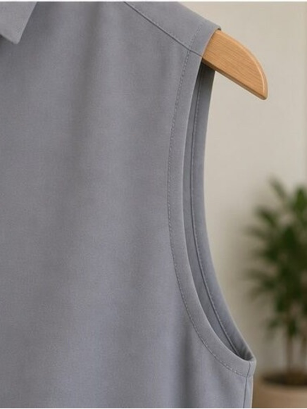 Sleeveless Collared Button-Front Top in Gray - Picture 5 of 6